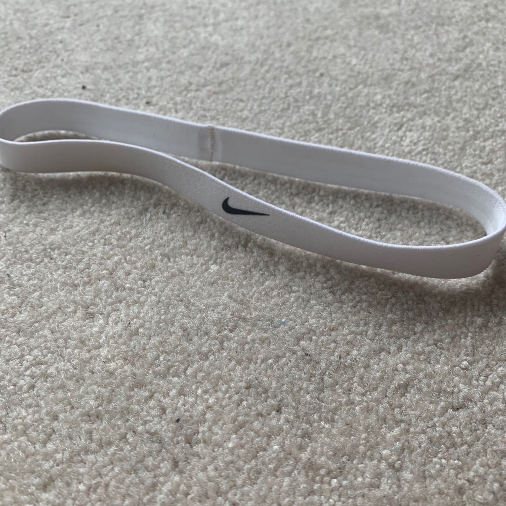 Nike sports headband